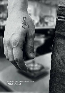 Pigułka


Książka opisuje śledztwo dziennikarskie prowadzone przez główną bohaterkę, a dotyczy ono wykorzystania seksualnego młodej kobiety przy użyciu tzw. pigułki gwałtu. Jedn...