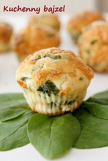Muffiny szpinakowo-serowe