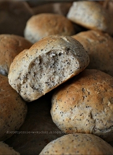 Makowe bułeczki śmietankowe