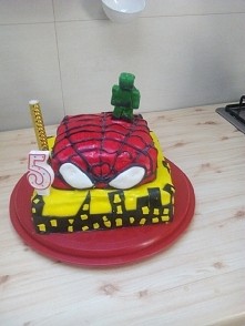 Tort superbohaterów mojego synka