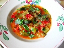 Leczo z cukinią i bazylią