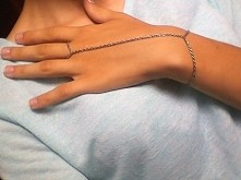 Jak wam się podobają takie bransoletki? Mnie osobiście bardzo ☺ Tutaj chain ring mojego wykonania ☺
