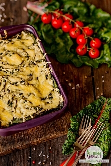 Bezglutenowa lasagne z liśćmi botwinki