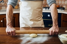 MĘŻCZYZNA W KUCHNI – MIT CZY RZECZYWISTOŚĆ ?