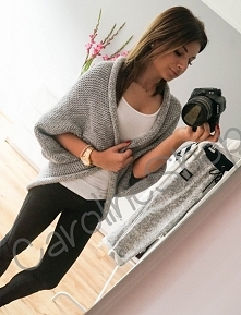 Ciepły sweterek ponczo idealny na chłodniejsze dni dostępny w trzech kolorach <3
 Facebook ->CarolineShop