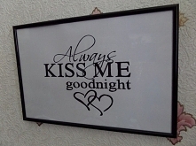 Co jest potrzebne:
Ramka, kartka papieru, drukarka aby wydrukować napis i w moim przypadku cienkopis gdyż poprawiłam litery by były bardziej czarne :)