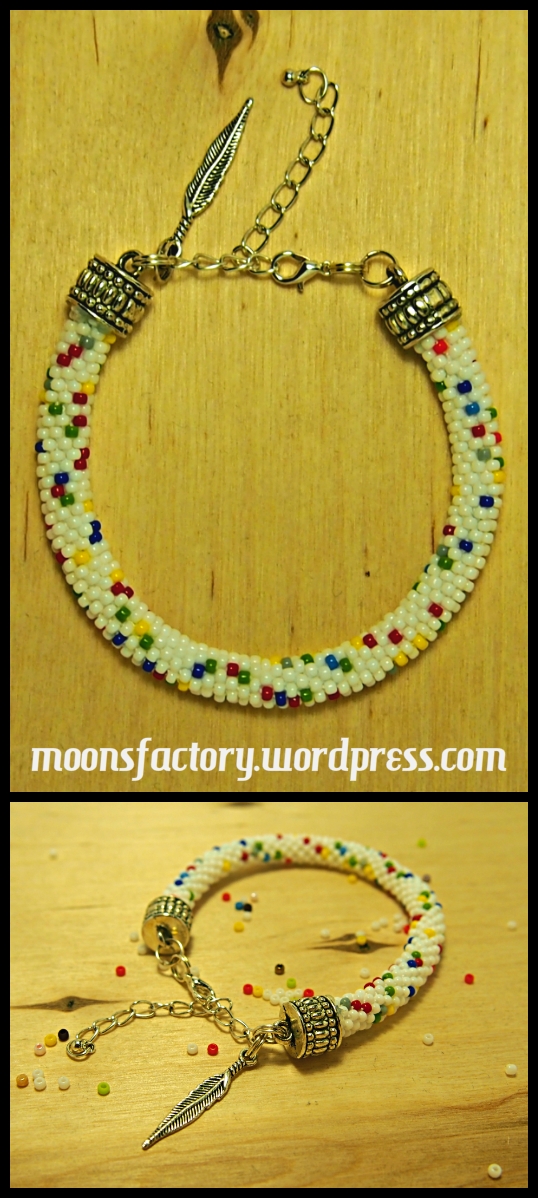 moonsfactory.wordpress.com

Przestawiam bransoletkę pełną kolorów! Wykonana ręcznie na szydełku z koralików toho.

Zapraszam również na blog :)