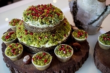 Leśny mech – zielone ciasto ze szpinakiem.

Składniki na ciasto:
3 jajka, duże
1 1/3 szklanki cukru ( w oryginale) – u mnie 1 szklanka erytrytol z ksylitolem
1 1/3 szklanki olej...