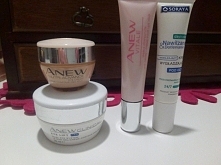 Moja pielęgnacja okolic oczu. Anew (pomarańczowy malutki) - mocno nawilżający na okolice oczu, Anew (biały pod spodem) - na górną i dolną powiekę - po nałożeniu czuć takie jakby...