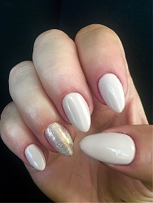 beż i biały brokat. hybryda.