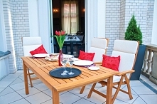 Jedno z ciekawszych sposobów na ozdobienie tarasu. Fot. data.whicdn.com