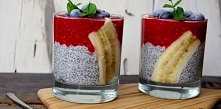 Pudding chia z malinami