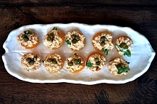 PASTA Z TUŃCZYKA I KAPARÓW W POŁÓWKACH MORELI