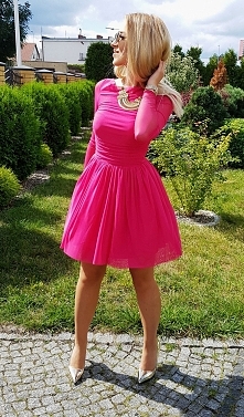 Sukienka z długim rękawem I...