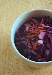 Surówka z czerwonej kapusty