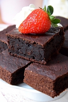 BURACZANE BROWNIE (BEZ GLUTENU, TŁUSZCZU ) :)