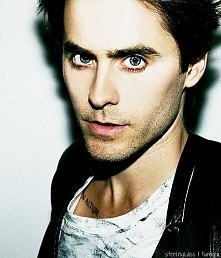 Jared Leto

te oczy *-*