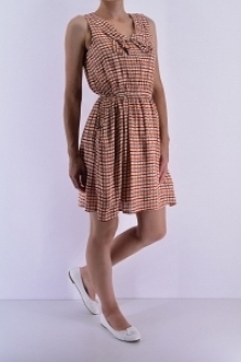 Sukienka w kratę. Odzież damska online.