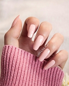 naturale paznokcie. lakier ...