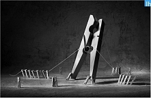 We współczesnym świecie modne jest bycie zwycięzcą. Zakłada się, że szczęście w tym przypadku otrzymujemy gratis. Czasem ktoś jednak może zapomnieć, by je zapakować.

Powodem pr...