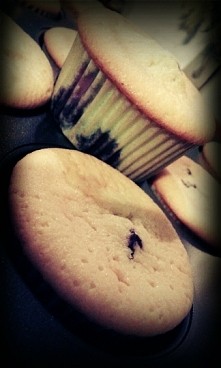 Muffinki z borówkami... wyszło pysznie :D