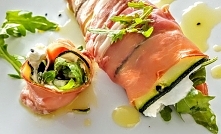 Roladki z cukinii i szynki ...