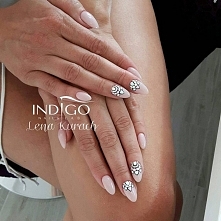 Delikatne zdobienie struktu...