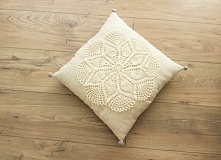 Poduszka dekoracyjna z szyd...