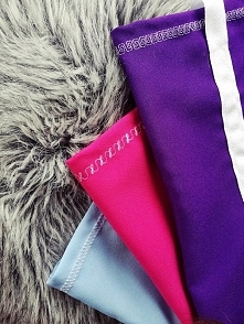 Kolorowe torby - idealne na podręczne rzeczy podczas wyjścia z domu! :))
Cena: 10zł + ew. koszt przesyłki.
Wykonuję torby w różnych kolorach i rozmiarach! zapraszam! :))
Info: s...