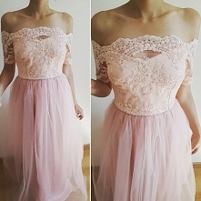 Sukienka jest szyta na miarę w następujących kolorach:
-pudrowy róż
-czarny
-granat
-szary
-czerwony
-biały
FACEBOOK: LUCKY DOTS