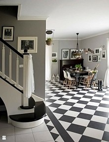 biało-czarna podłoga