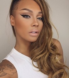 słodko i kobieco zarazem ! :) kreska ♥