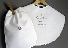 Biała szatka do chrztu + woreczek na szatkę