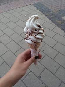 Lody, lody dla ochłody <3 Już się topią..