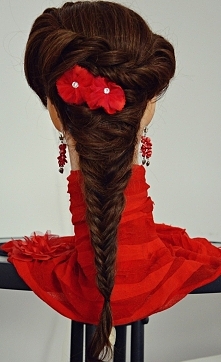 Upięcie okolicznościowe z k...