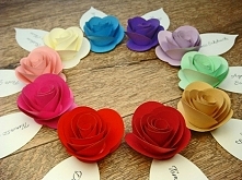 papierowe kwiaty na winietk...