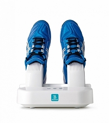 ZAWSZE ŚWIEŻE I SUCHE BUTY DZIĘKI SHOEFRESH. Urządzenie automatycznie rozpoczyna program dezynfekcji oraz suszenia, po umieszczeniu butów na prawidłach. Po około 30 minutach Two...