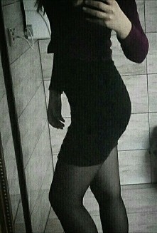 Zaczynam tydzień z mel B. Pierwszy trening już za mną :)) Na pierwszy ogień poszły pośladki, nogi i brzuch. Jestem mega zadowolona, a boli jak cholera :D :D