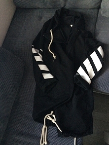 narzutka/bluza rozmiar XL . priv adriana.lepich@icloud.com