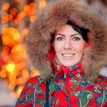 kobieta robi świetnie rzeczy z zimnej porcelany