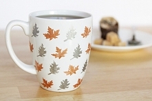 How to Stenciled Leaf Mug