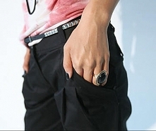 Pierścionek z dużym oczkiem za 6,89 na silvona.pl.