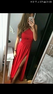 piekna sukienka ariana lipsy, nada się na studniówkę?