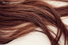 domowe sposoby na jesienne wypadaniu włosów