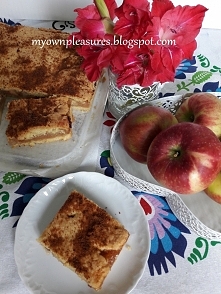 Najlepsza szarlotka z jabłkowo żurawinowym nadzieniem - przepis
myowpleasures.blogspot.com