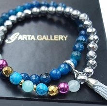 Zestaw bransoletek z kamien...