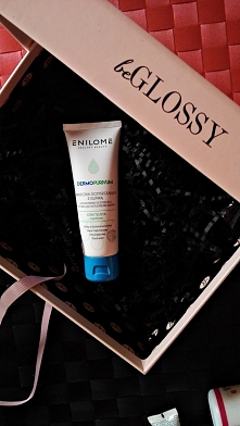 ENIMOLE HEALTHY BEAUTY Dermokosmetyki. 
Dostałam w pudełku beGlossy jeden z 4 kosmetyków firmy ENIMOLE. Trafiłam na Maseczkę oczyszczającą z glinką. " Produkty te bazują na...