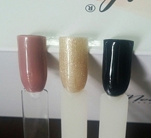 Jesienny neonailowy mix - desert rose, gold glitter i pure black. Nałożyłybyście te 3 kolory razem?