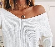 Krótki sweter z odkrytym ra...