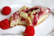 Drożdżowe bułeczki z malinami i twarogiem - Wypieki Beaty